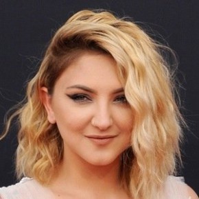 Julia Michaels