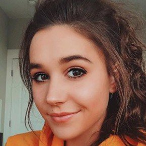 Julia Nicole