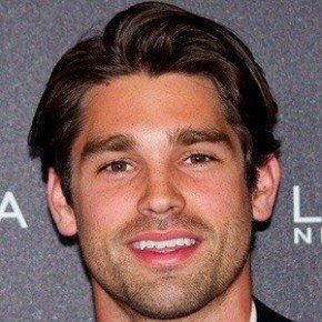 Justin Gaston