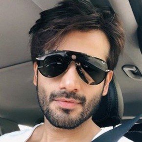 Karan Tacker