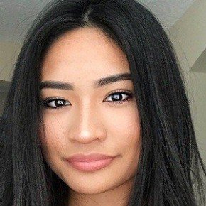 Kayla Kosuga
