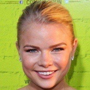 Kelli Goss