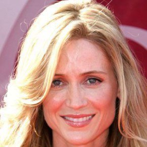 Kelly Rowan