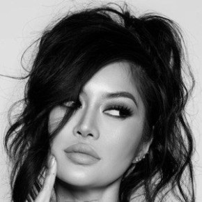 Kim Lee