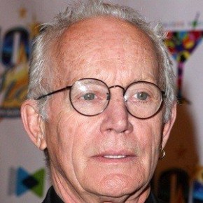Lance Henriksen