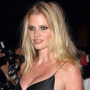 Lara Stone