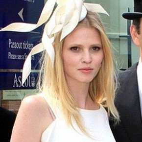 Lara Stone