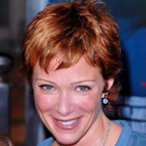 Lauren Holly