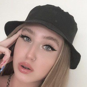 Lili Hanzel
