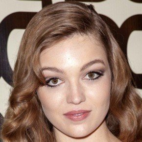 Lili Simmons