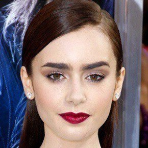 Lily Collins