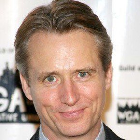 Linus Roache