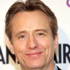 Linus Roache