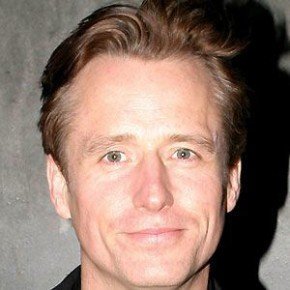 Linus Roache