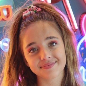 Liv Jade