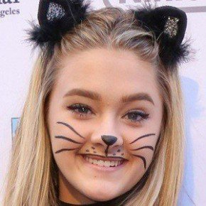 Lizzy Greene