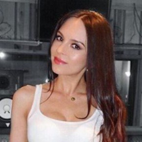 Lola Astanova