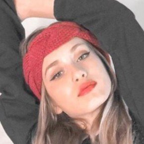 Lola Poggio