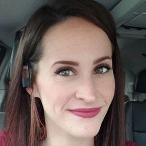 Lora Ellis