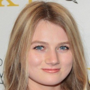 Lorraine Nicholson