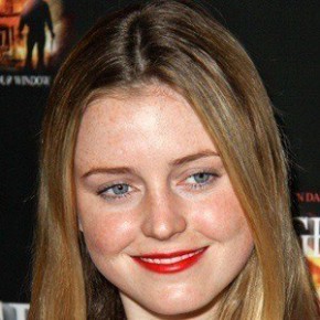 Lorraine Nicholson