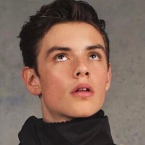 Louis Partridge