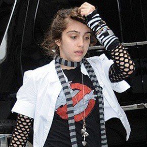 Lourdes Ciccone Leon