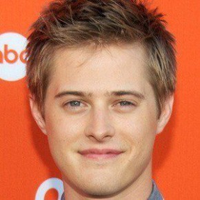 Lucas Grabeel