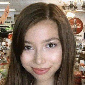 Lulu Lambros