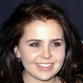 Mae Whitman