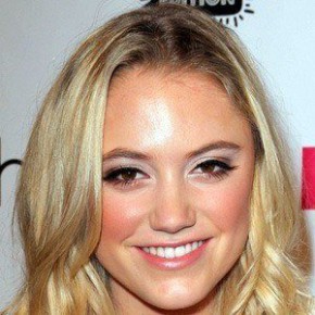 Maika Monroe