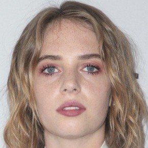 Maya Hawke