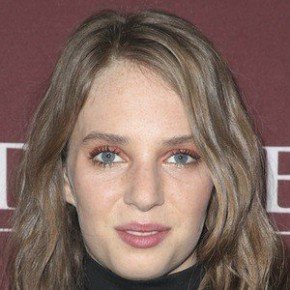 Maya Hawke