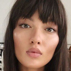 Mia Kang