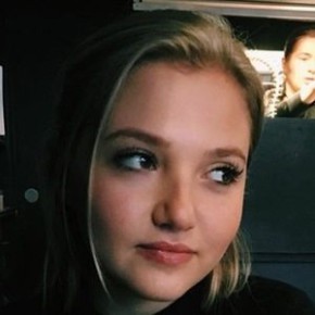 Mia McKenna-Bruce