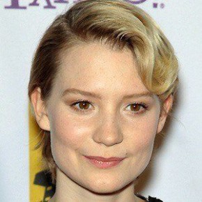 Mia Wasikowska