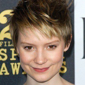 Mia Wasikowska