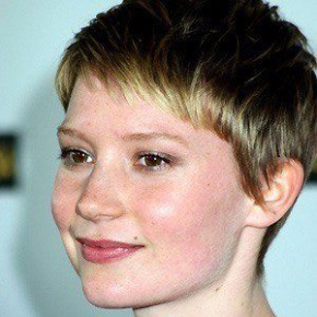 Mia Wasikowska