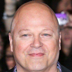 Michael Chiklis