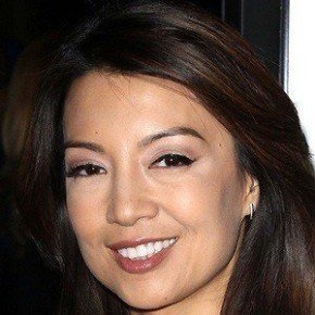 Ming-Na Wen