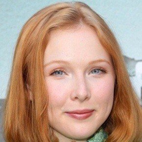 Molly Quinn