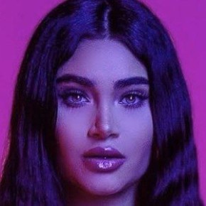 Nadia Almualem