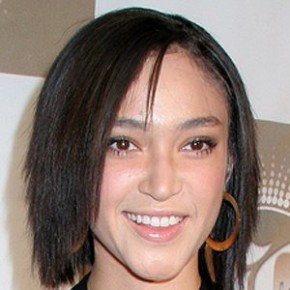 Naima Mora