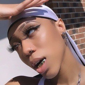 Naomiibrookk