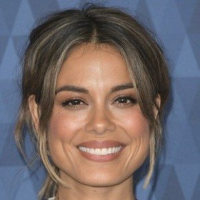 Nathalie Kelley