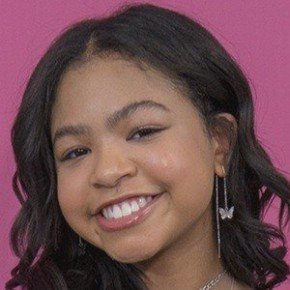 Navia Robinson