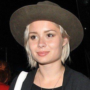 Nina Nesbitt