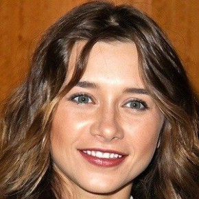 Olesya Rulin