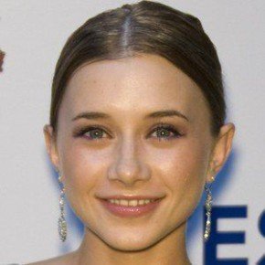 Olesya Rulin