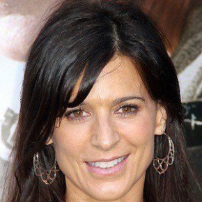 Perrey Reeves